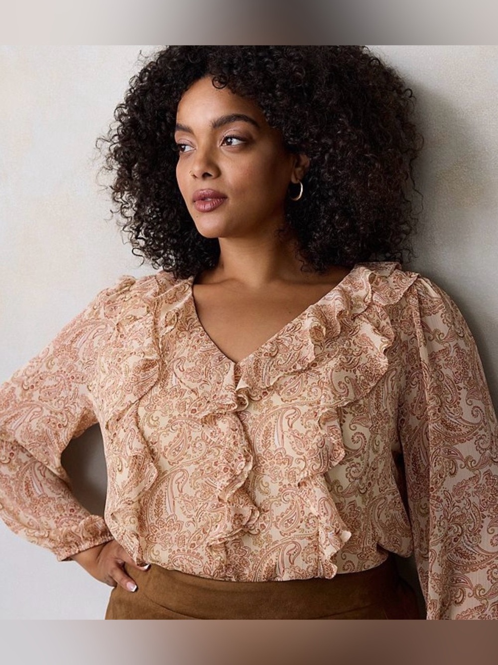 LC Lauren Conrad Peach Floral Ruffle V-Neck Blouse Like New XXL PTP 26/L 26